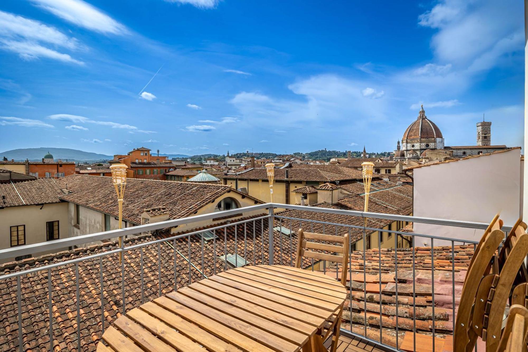 Yd Stunning Terrace On The Accademia Apartment Florence Exterior photo