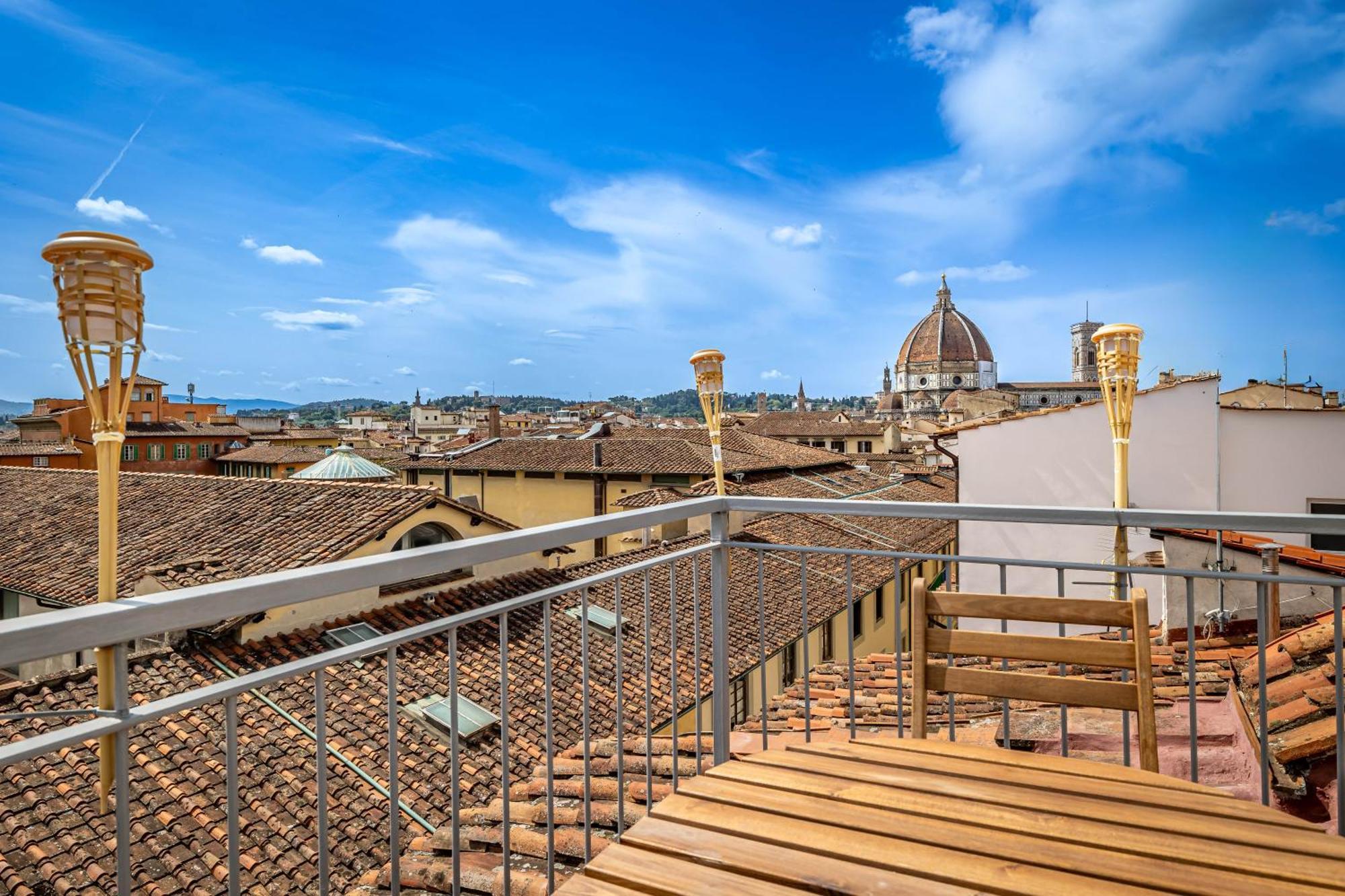 Yd Stunning Terrace On The Accademia Apartment Florence Exterior photo